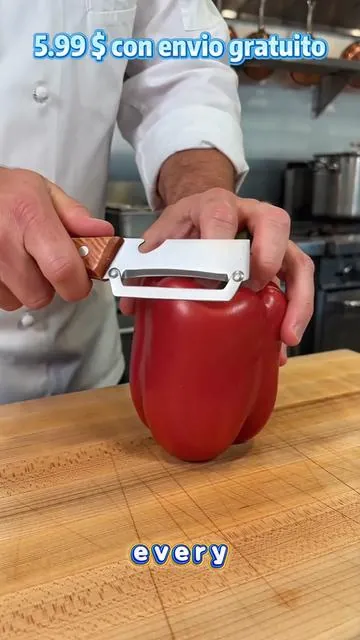 Sharp peeler! Less waste, comfy grip, 2-in-1 bottle opener! #kitchenessentialsea #MomHacks #VegetablePeeler #HomeCooking 