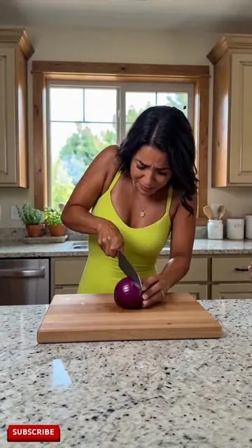 USB Electric garlic chopper for home, multi-use for garlic , vegetable and meat , make cooking easier. Such a great deal today omg...🔥😍Buy now before the price goes up! Hurry, stock is running out!#tiktokmademebuyIt #dealsforyoudays #summerwins #mealprep #fyp 