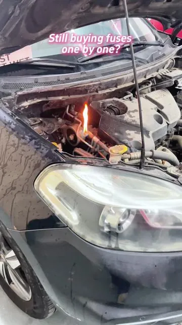 Don’t get stranded over a blown fuse Keep this in your glove box #CarHack #EmergencyKit  #carlover #SummerWins #DealsforYouDays