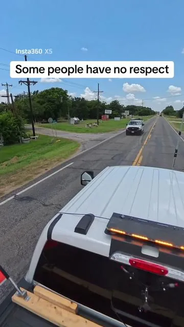 Oversize means the road is temporarily mine. Most people get it… one guy never does. #O#OversizeLoadP#PeterbiltP#PilotCarH#HeavyHaulTrucker
