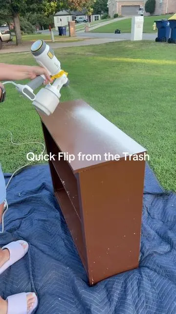 When finding discarded furniture feels like winning the lottery! #furnitureflip #paintsprayer #furnituremakeover #diyfurniture #diyhomedecor @David Baker Store 