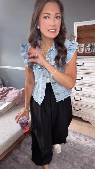 The prettiest denim vest you’ve ever seen! #denimvest #denimjacket #ootdinspo #womensfashion #denim @Chic Trendy Denim ✝️
