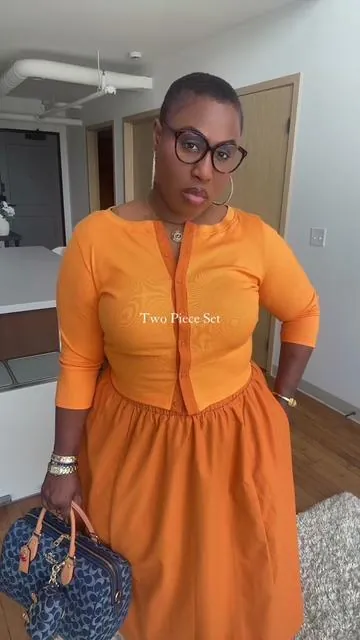 Orange Two Piece Set 🧡💙 #twopieceset #orangeoutfit #orangetwopieceset #tiktokshop #tiktokmademebuyit @Uaneo 