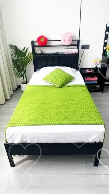 Messy charging cables by your bed? Built‑in USB ports let you charge devices without power strips#base #BedFrame #fullbedframe #weeklydeals #CollaredEagle 
