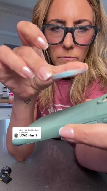 Replying to @Cookie Cat the snap grip phone grip now got an upgrade. This one comes with a phone stand too. #phonegrip #phonestand #phonestandholder #ohsnap #snapgrip @Ohsnap Official 