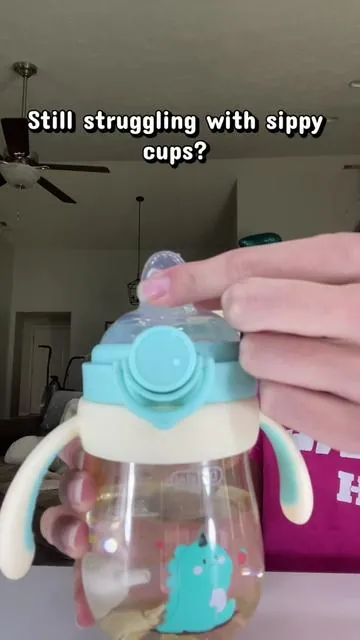 Helping my little one learn to drink independently just got so much easier with this cup 🥹 Tap the yellow cart to check it out if you’re in the 6–12 month stage 💛 @Dr.isla America #drisla #sippycup #6months #newmom #shop 