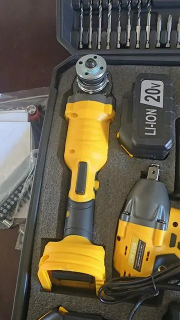 4 en 1 sin escobillas inalámbrico Juego de herramientas eléctricas: martillo rotativo eléctrico, taladro inalámbrico, amoladora angular inalámbrica y llave de impacto - Kit combinado de alta resistencia con 3 baterías de 4.0 Ah para construcción y fabricación de metales, juego de herramientas perfecto para aficionados al bricolaje#combotools #tiktokshopdealsforyoudays #dealsforyoudays #summerwins #viral 