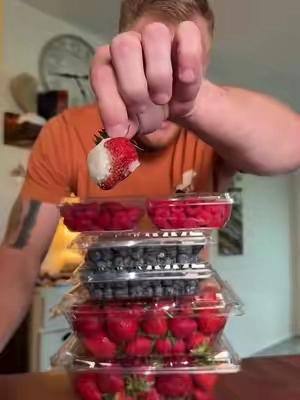 How to make fruit last longer #kitchenware #fruit #kitchen #kitchengadgets 