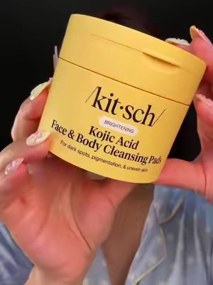 Your daily reset, but for your skin. ✨ Kojic Acid Face & Body helps cleanse, refresh, and brighten as part of your everyday routine. What’s your go-to step for your glow routine? 👀 #kitsch #kojicacid #skincare #bodycare #beautyroutine 