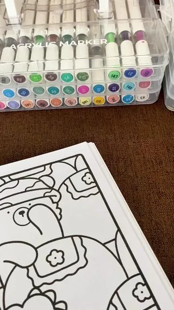 If you or your kids need markers to paint, choose the acrylic markers, it’s awesome!😎#dealsforyoudays #spotlightfinds #acrylicpainting #acrylicmarkers 