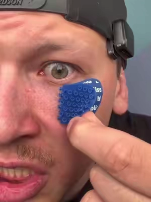 this new technology is crazy #eyecare #undereyebags #eyemasks #depuffeyes #skincareroutine 