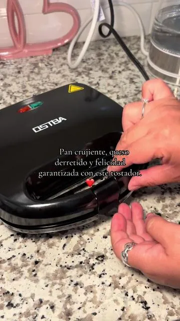 #sandwichmaker #grilledcheesemaker #kitchenessentials 