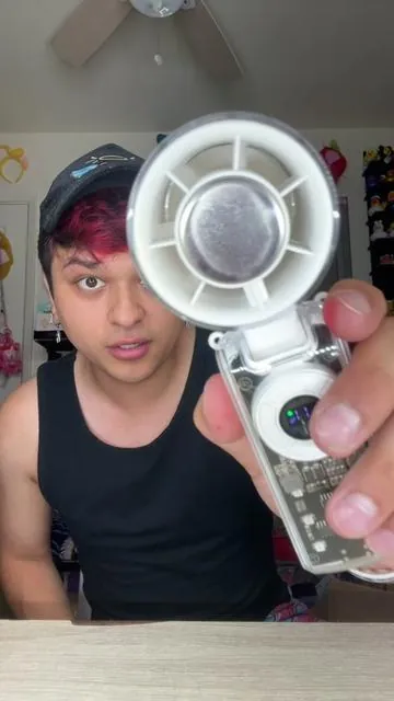 Stay cool for the summer with a self cooling portable fan! 🪭❄️  The metal plate gets super frosty which helps cool down the air. 🥶   now I feel like I can’t live without it 🥵  #summermusthaves #coolforthesummer #portablefan #beattheheat #tiktokmademebuyit 