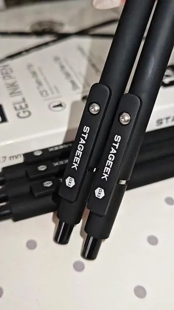 My first fountain pen! What are your thoughts on this affordable pen?😍These pens are amazing for people who write a lot at work#MyFavoritePen #GelPen #Nurses #HealthcareWorkers #teachers