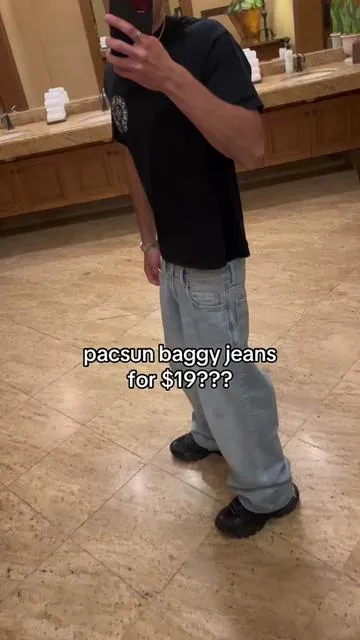 super tuff and affordable, i’m 5”9 wearing a 30x30 #outfitinspo #fashion #streetfashion #baggyjeans #pacsun 