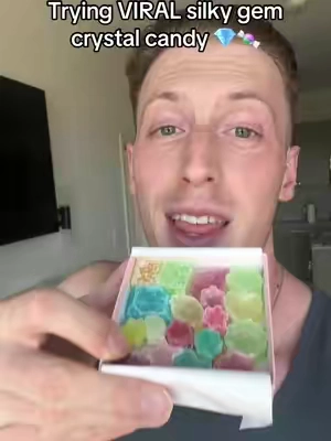 So. Flipping. Good. #silkygem #crystalcandy #silkygemcrystalcandy #candy #crystalcandyreview @Silky Gem Crystal Candy 