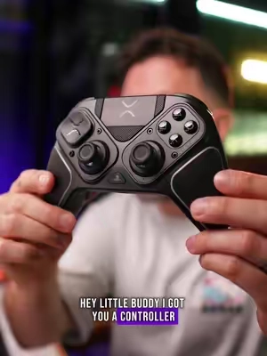No doubt one of the coolest controllers @Turtle Beach Gaming #turtlebeach #victrix #ps5 #gaming #pcgaming 