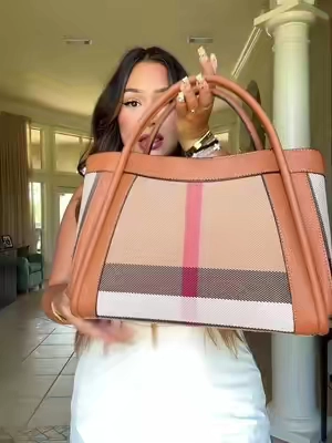 Selling fast!!!! #purse #purseunboxing #tiktokshopcreatorpicks #dealsforyoudays 
