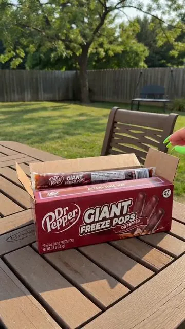 Beat summer heat with these giant Dr Pepper pops 🍹❄️ 15 inch Jumbo size? YES. #weeklydeals #payday #DrPepperGiantPops #SummerSnacks #TikTokFood #FYP