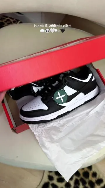 Nike Women's Dunk Low Retro White Shoes 🖤🐼✨ @StockX #TikTokShopCreatorPicks #DealsforYouDays #summerwins #stockx #nikedunks 