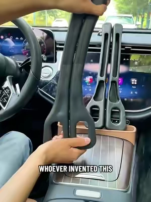 Still dropping your phone into the seat gap? Fix it today.#CarMustHave #AccesoriosParaAuto #TikTokFinds #FreeShipping #CarHack