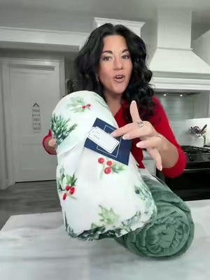 home reflections set of 2 throw blankets🎄 #throwblanket #christmas #christmasgifts #qvc 