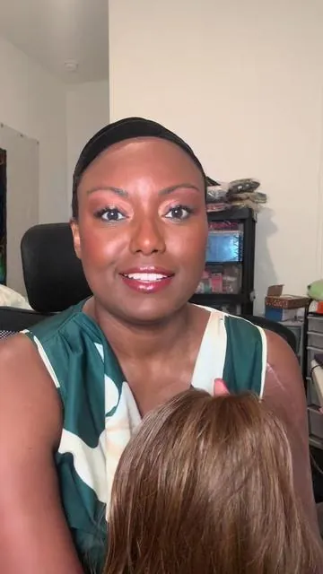 Found my new favorite crown! 👑 The Teresa Pro is all about natural beauty and long-lasting comfort. It’s 100% beginner-proof: perfect if you’re just starting your wig journey! Whether it's a wedding or a grocery run, this heat-resistant fiber stays flawless. Plus, their customer service is top-tier! ✨  Shop the link in the video or at My Showcase to find your perfect fit! 🔗 #wigtok #jbextension #hairtransformation #beginnerwig #over50beauty