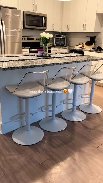 omg these barstools 😍🤍 #dealsforyoudays #homefinds 