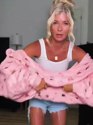 The coziest sweater for the summer #summersweater #summervibes☀️ #SummerFit 