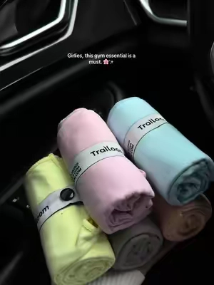 Gym girlies, don’t forget one of the most important essentials—a good gym towel! 💪 Whether you’re lifting, doing cardio, or hitting a class, it’s always a must-have to keep in your gym bag. ✨ #GymEssentials #GymGirl #WorkoutGear #FitnessFinds #TikTokShopFinds @TRAILOOM 