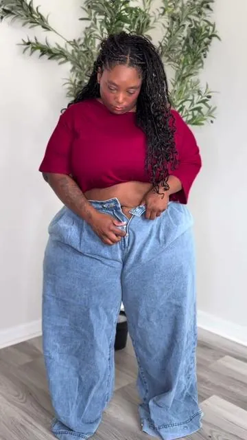 Plus Size Baddy Jeans (I decided to size up to be safe and I’m glad I did) #plussize #jeans #loose #fyp #tiktokshop 