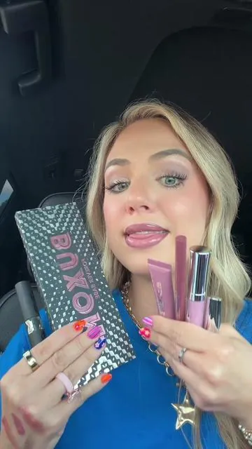 My best selling makeup bundle is from @buxomcosmetics and it is SO GOOD! 🤯 #tiktokshopcreatorpicks #buxom #buxomcosmetics #makeupbundle #makeupgirl 