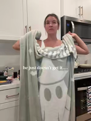 #halloweenblanket #summerween #qvc #halloween #tiktokshopcreatorpicks 