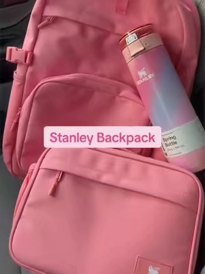 #stanley #stanleybackpack #highschoolstudents #backtoschoolshopping #collegelife 