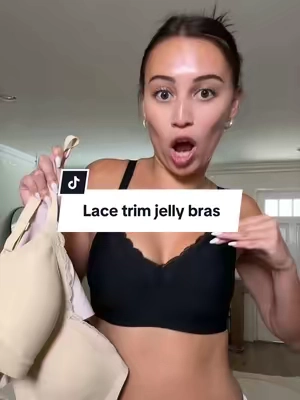 The first jelly bra I’ve seen with a lace trim!! I’m obsessed @AsFairy 