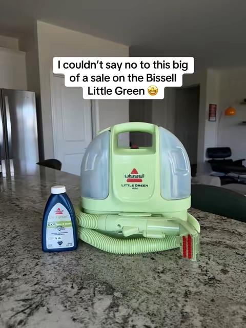 this has pulled out stains we never thought would come out 🫪 #bisselllittlegreen #stainremover #stainremoval #petstainremover #staincleaner 