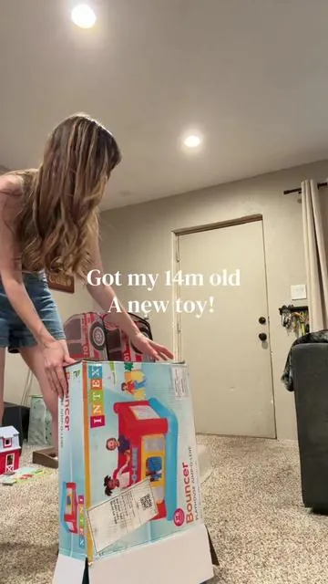 He loves being tossed around in here🤣 #babytoy #infantjumpingcastle #toddlertoy #jumpingcastle 