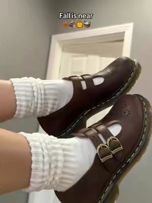 I love love my doc martens 🤩🤎 #fypシ #fall #fallshoes #docmarten #autum 
