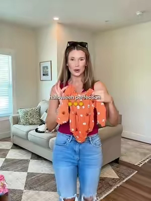 This romper is so cute for Halloween! #Halloween #GirlMom #GirlsClothes #tiktokshopcreatorpicks 