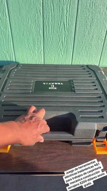 Juego de herramientas eléctricas inalámbricas 4&1 para trabajos de carpintería mecánica construcción serrajero $200 dólares envío gratis #tiktokmademebuyit #tools #powertools #dealsforyoudays #herramientas 