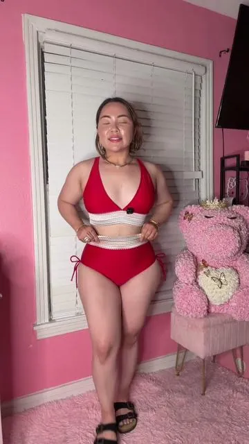 #SummerVibes #SummerWins #swuimsuit #twopieceswimsuit #trajedebaño 