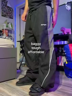 tough & affordable #outfitinspo #fashiontok #OOTD #baggypants #trackpants 