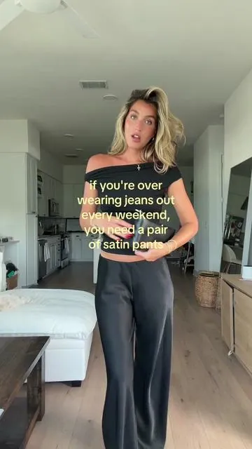 5'9 wearing medium longs 