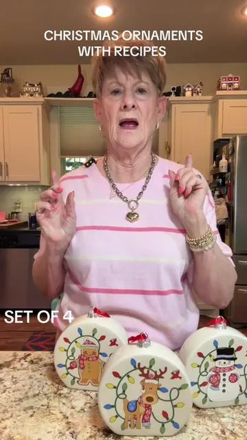 #qvc#christmasornamentswithrecipes#setof4#withgiftboxes#summervibes 