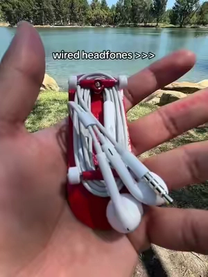 #headphones #wiredheadphones #earbuds 