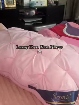#luxuryhotelpillows #plushpillow #softpillow #bedroomessentials #fyppppppppppppppppppppppp 