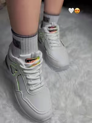 Me encantan son bellísimas.😍💋#tenisblancos#woma#moda#tiktokshopcreatorpicks 