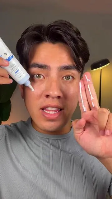 Es un 2 en 1 Skincare y protección solar es de @ROUND LAB 💙 y es todo lo que está bien en la vida 😍 #RoundLab #sunserum #RoundlabSPF #antiagingsunscreen #roundlabpartner