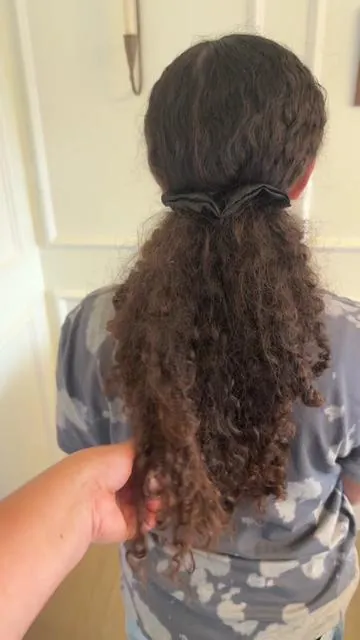 #curlyhair 