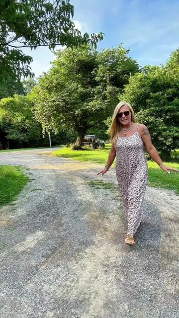 Does this Batwing #dress give a slimming effect?🫡 🙌🏻#DealsForYouDays #summerwins #weeklydeals #tiktokshopsummersale @Sleek Sleep 